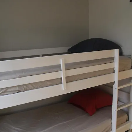 3 Mn, 14 People , 4 Bedrooms, 2 Parkings Prives