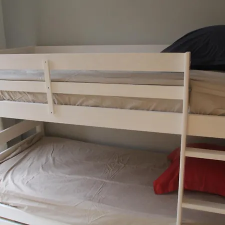 Apartament 3 Mn, 14 People , 4 Bedrooms, 2 Parkings Prives